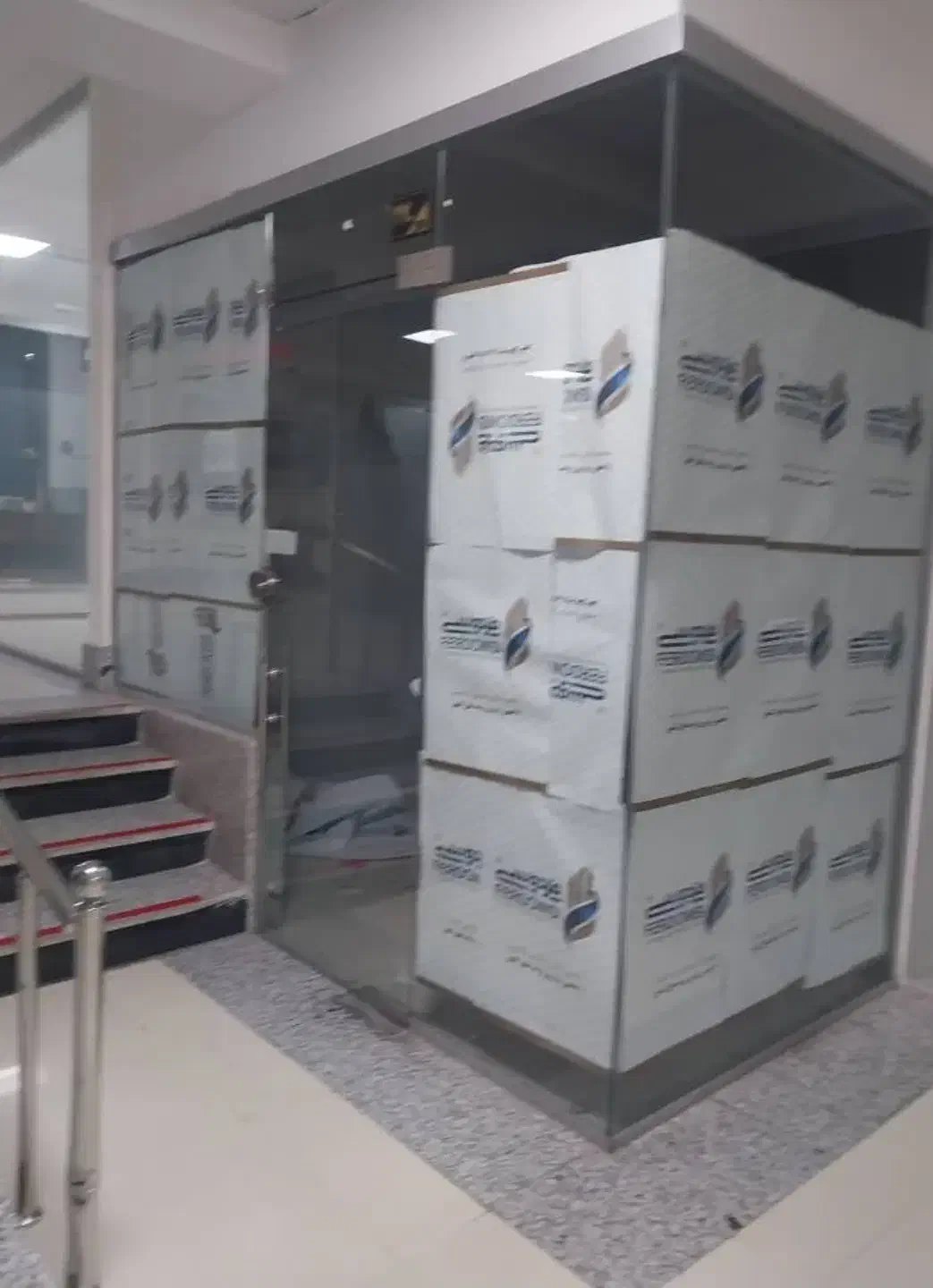 فروش مغازه لوکس از مجتمع تجاری فردوسی زیر فی|فروش مغازه و غرفه|فیروزآباد (فارس), |دیوار