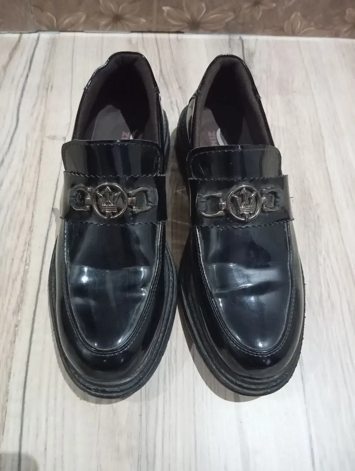 کفش|کیف، کفش، کمربند|اردبیل, |دیوار