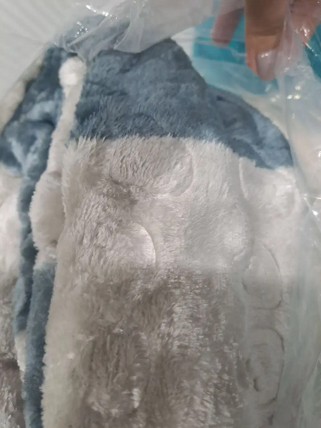 پتو مسافرتی|رختخواب، بالش، پتو|قزوین, |دیوار