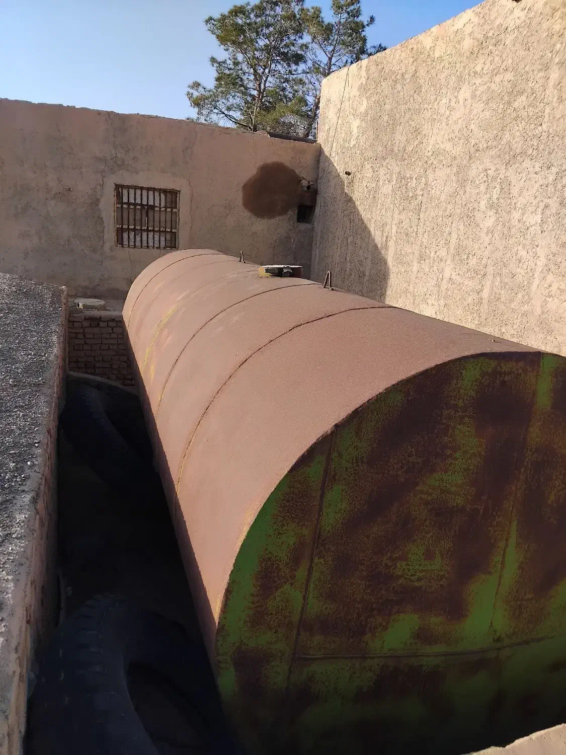 تانکر گازوئیلی|ماشین‌آلات صنعتی|ابرکوه, |دیوار