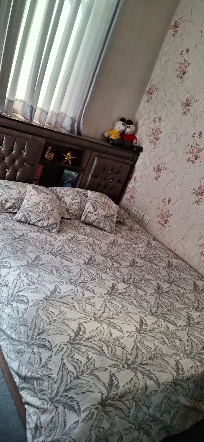 تخت دونفره همراه باتشک|تخت و سرویس خواب|اسلام‌شهر, شهرک محمدیه|دیوار