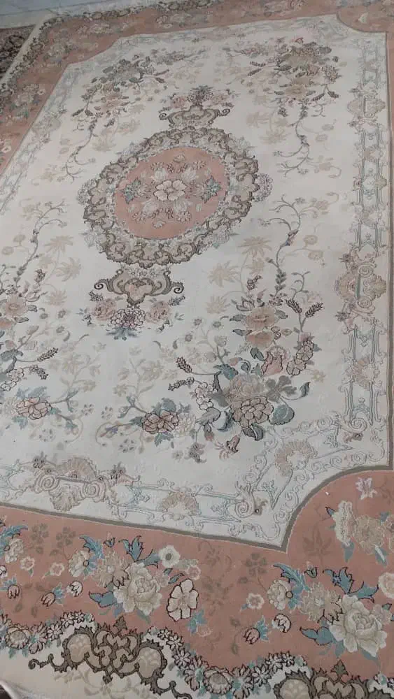 فرش استخونی ۹‌متری|فرش|گرگان, |دیوار