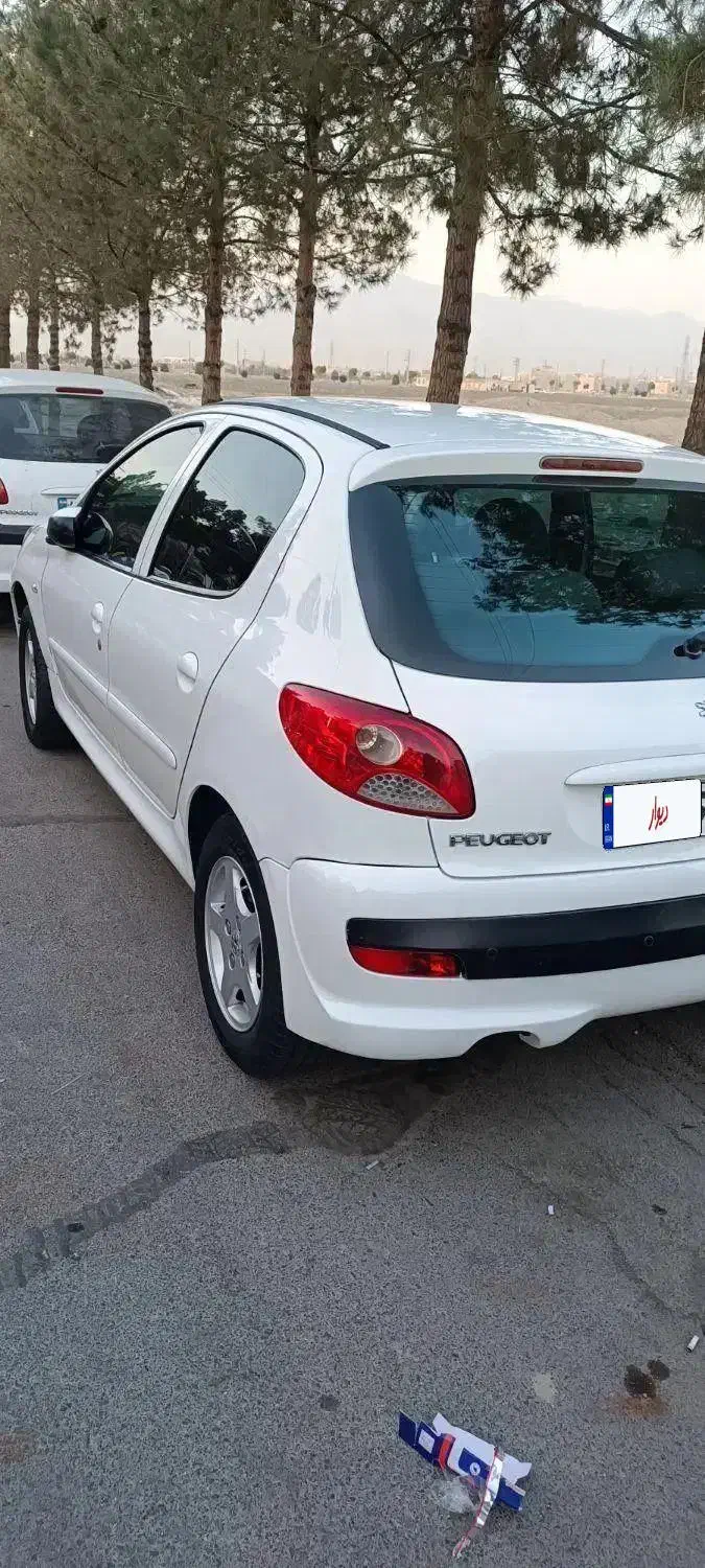 ۲۰۷  فرانسه بی رنگ فیس لیفت شده|خودرو سواری و وانت|اندیشه, اندیشه فاز ۱|دیوار