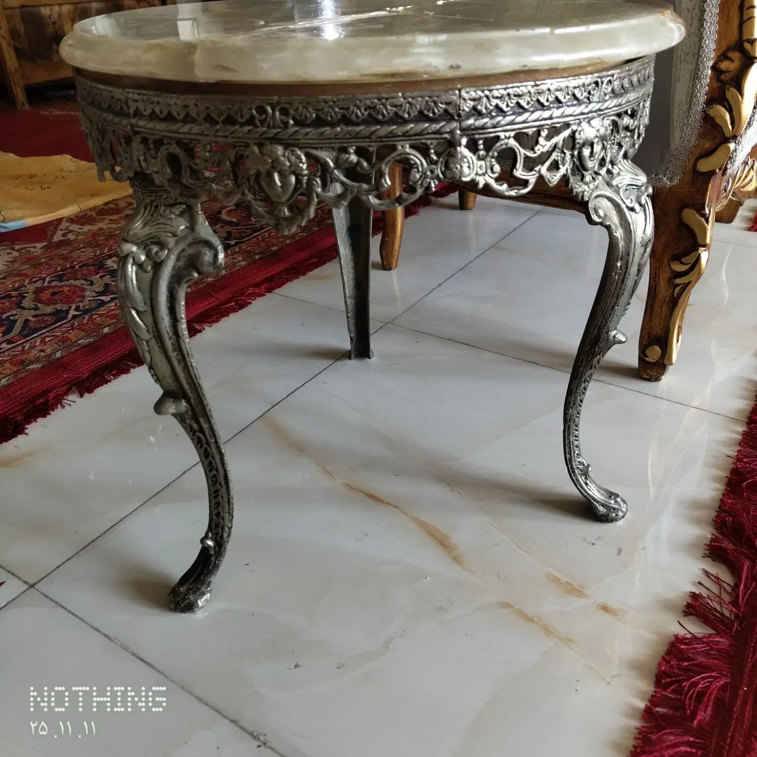 میز عسلی برنجی قدیمی|مبلمان خانگی و میز عسلی|رباط‌کریم, رباط‌کریم|دیوار