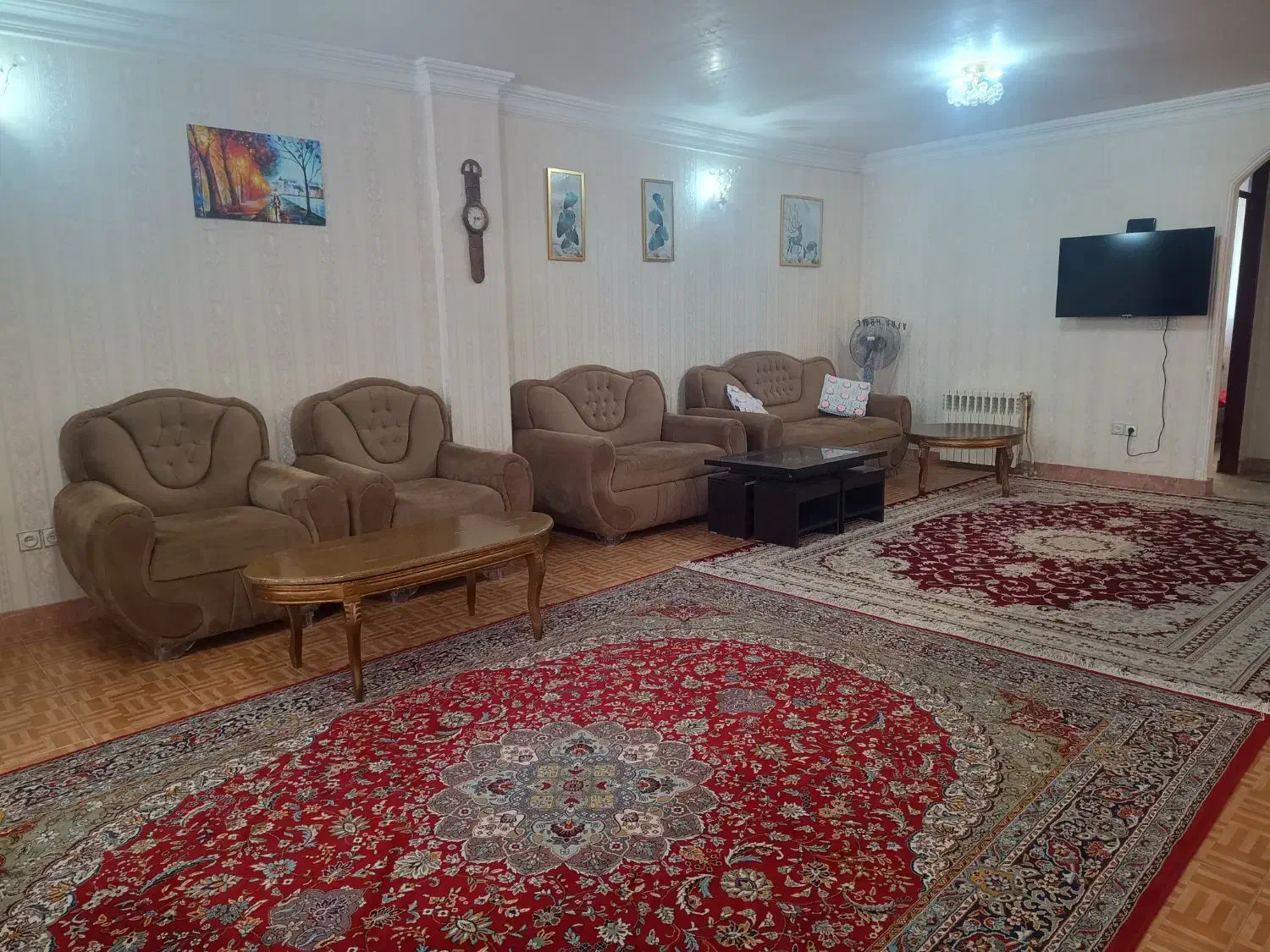 اجاره روزانه/2خوابه همکف/پارکینگ/میدان شهرداری رشت|اجارهٔ کوتاه‌مدت آپارتمان و سوئیت|رشت, استادسرا|دیوار