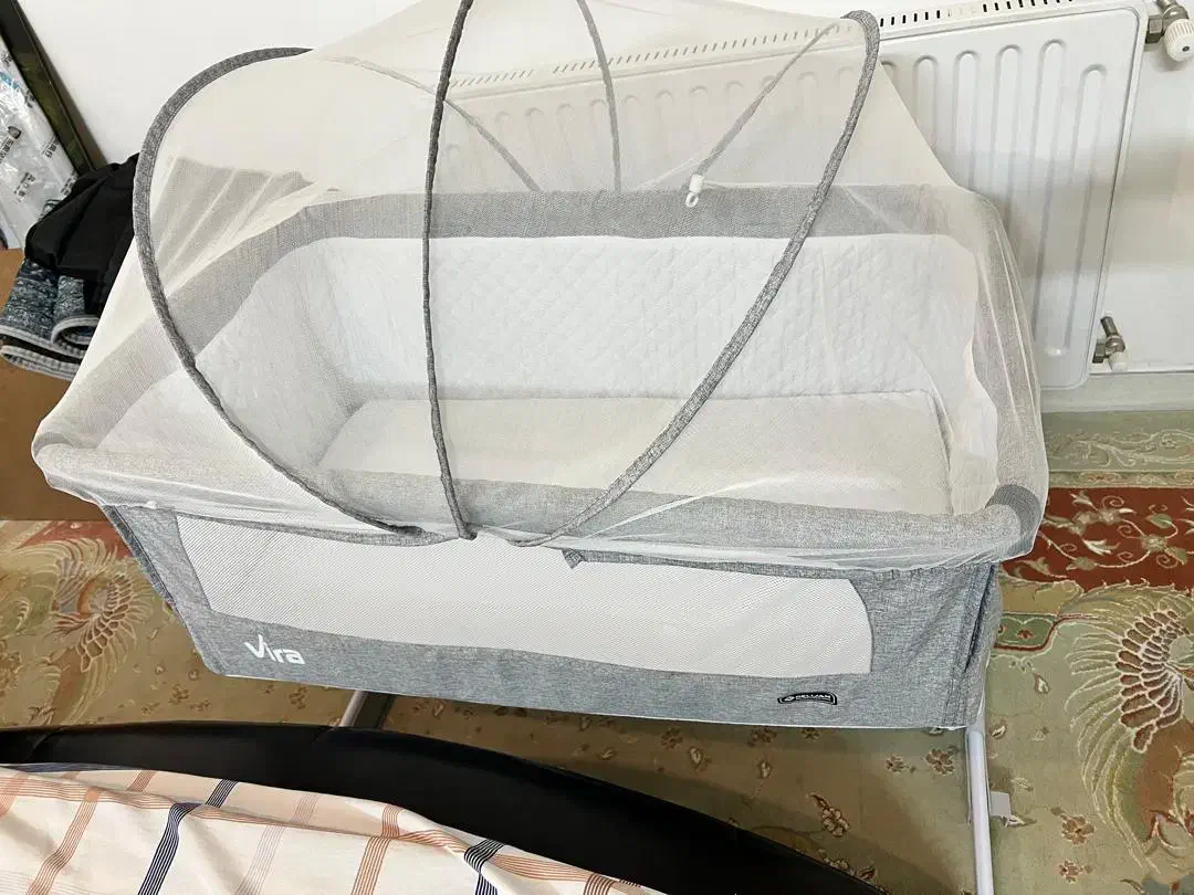 تخت نوزاد کنار مادر برند دلیجان مدل ویرا|تخت و صندلی بچه|زاهدان, |دیوار