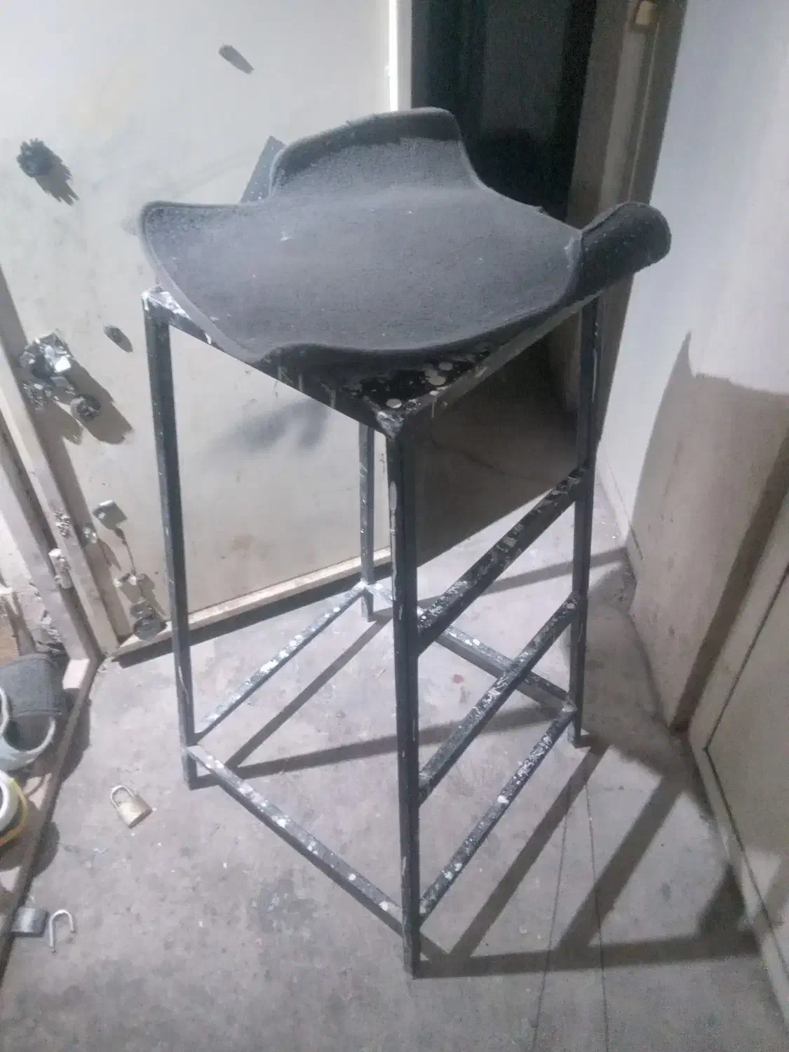 اتو و نردبان چهارپایه|اتو و لوازم اتو|زنجان, |دیوار