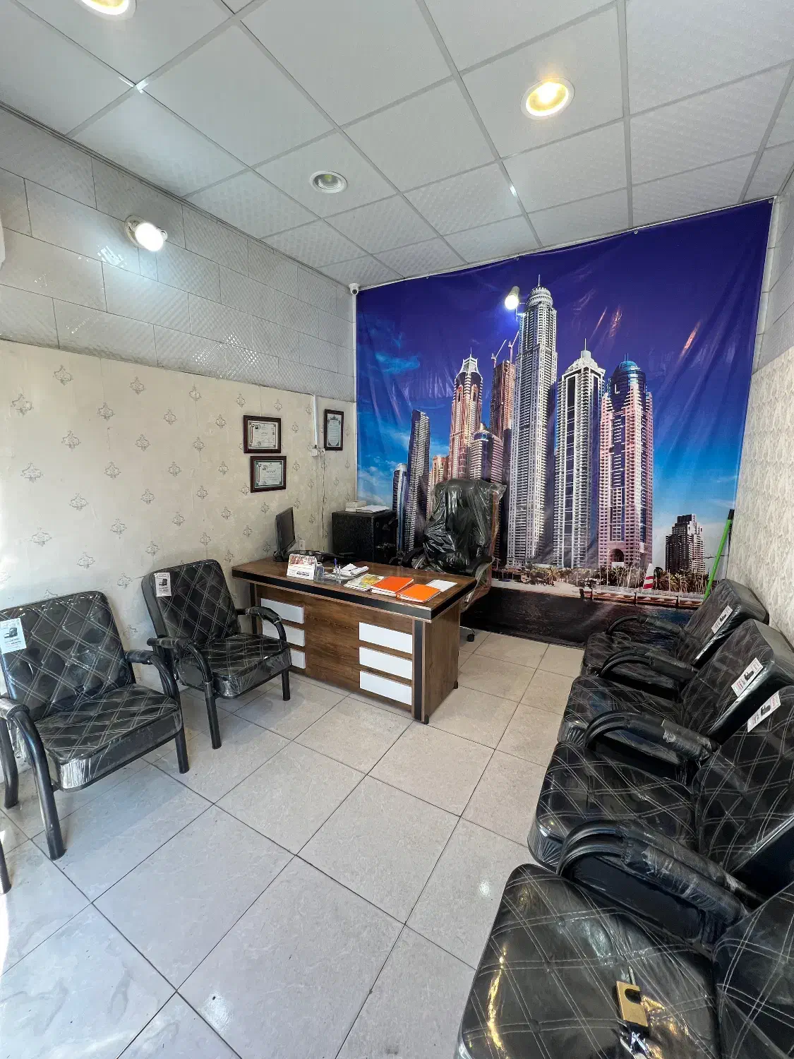 اجاره ۱۷ متری /ابتدای سه راه پاستوریزه|اجارهٔ مغازه و غرفه|رشت, پاستوریزه|دیوار