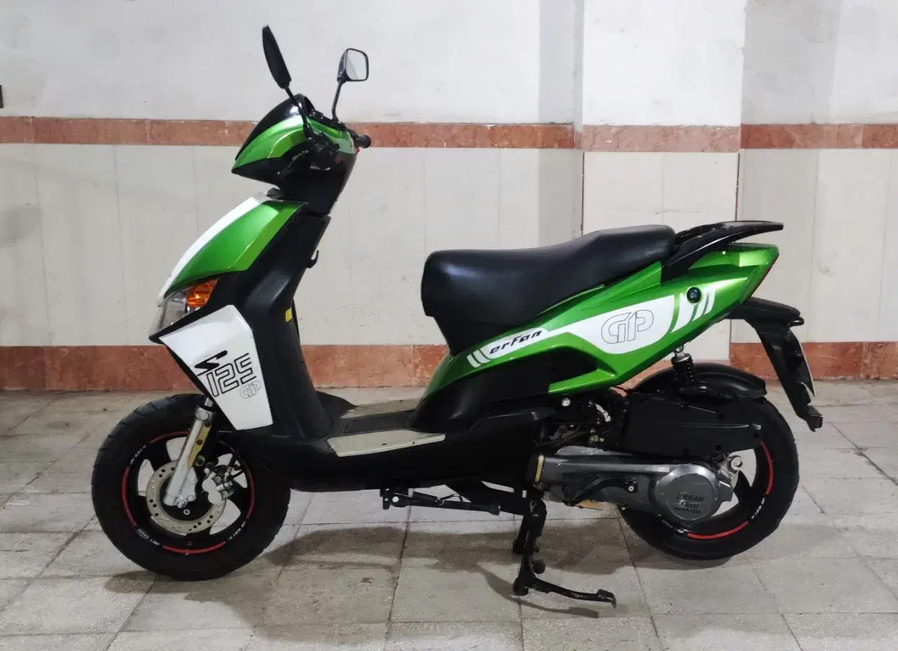 اسکوتر اتوماتیک ۱۲۵|موتورسیکلت|سبزوار, ولیعصر (نجار آباد)|دیوار