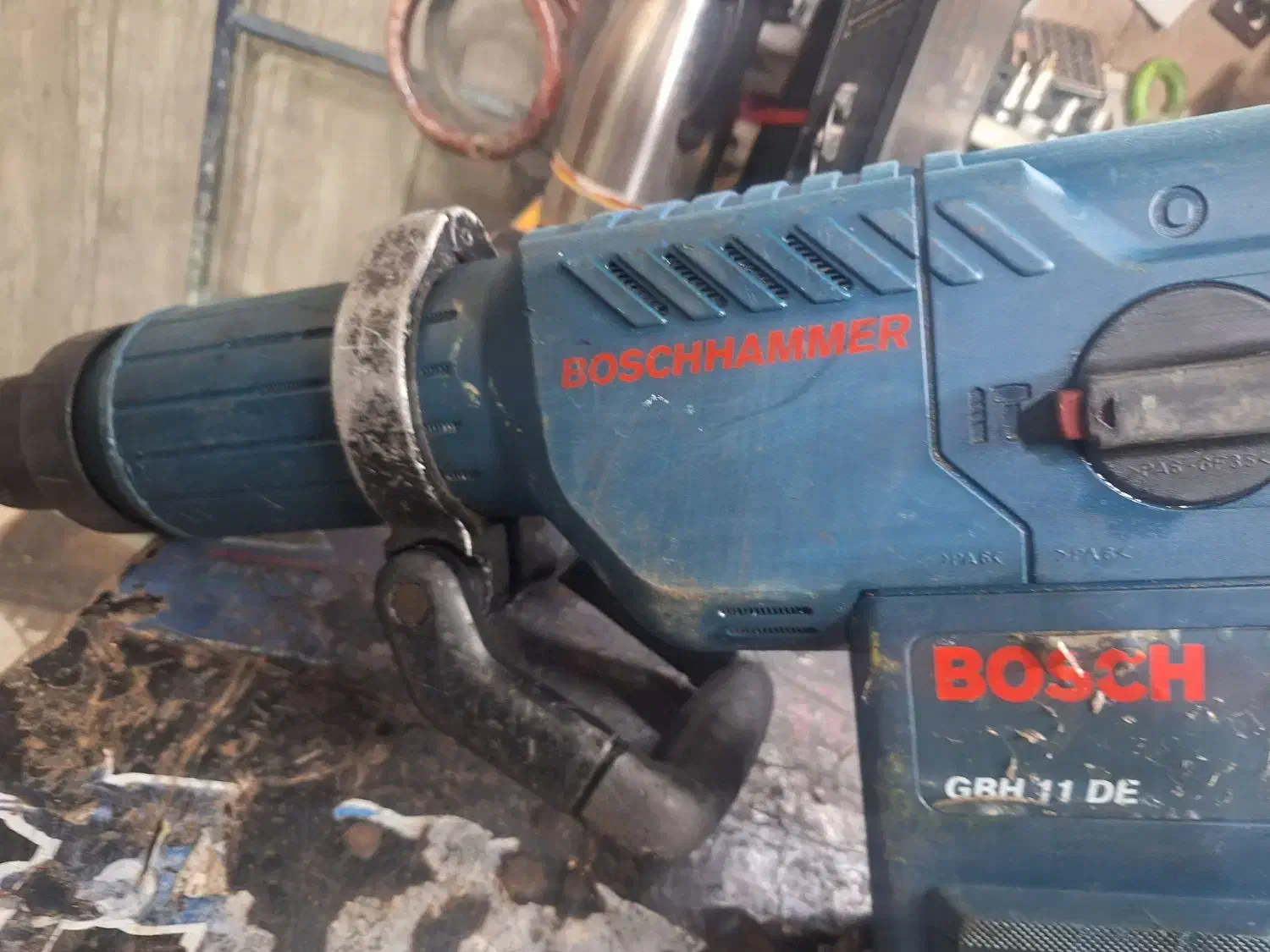 دریل بتن کن ۱۱ کیلویی دوکاره بوش آلمان  اصل|ماشین‌آلات صنعتی|اصفهان, الهیه|دیوار