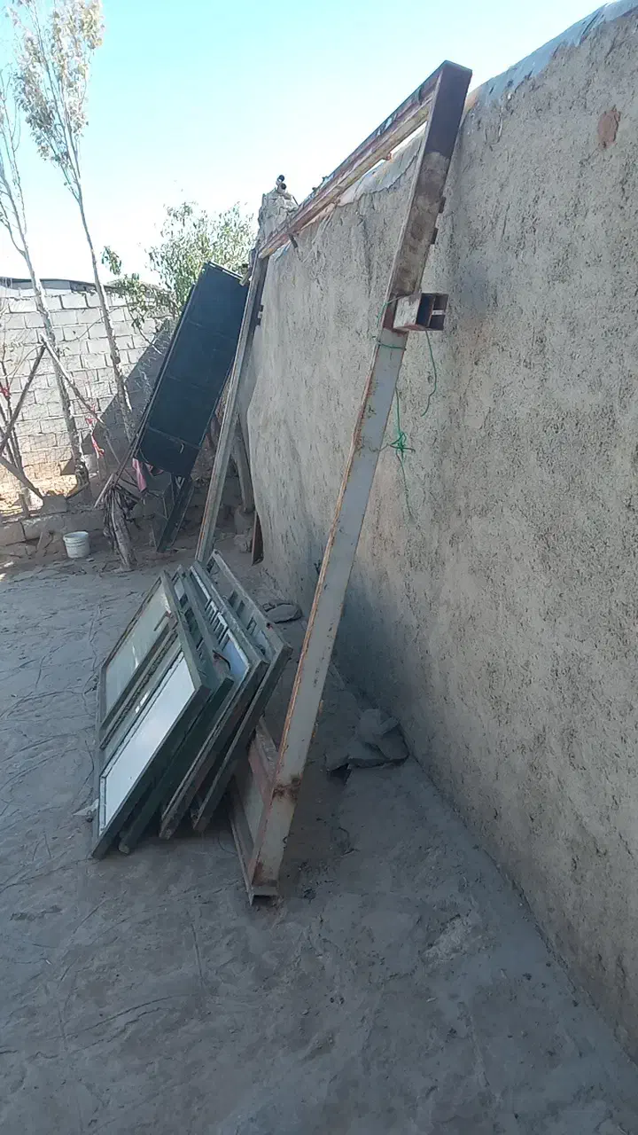 درب حیاط|مصالح و تجهیزات ساختمان|دلبران, |دیوار