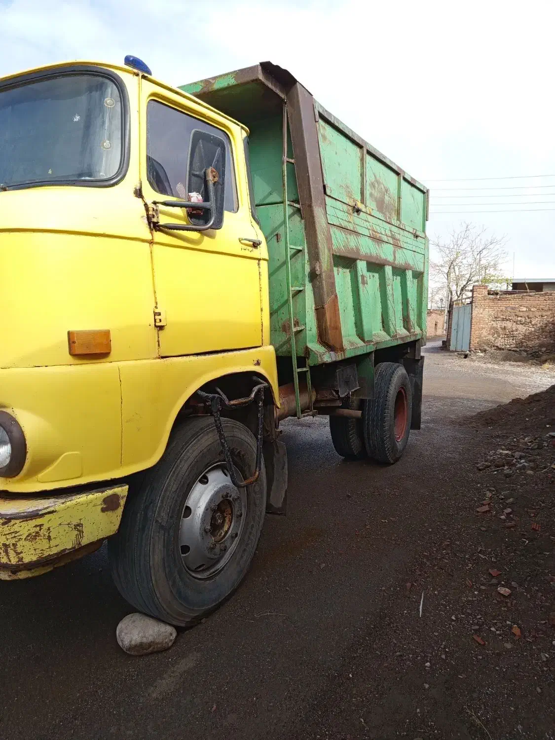 فروشی|خودرو سنگین|زرند, |دیوار