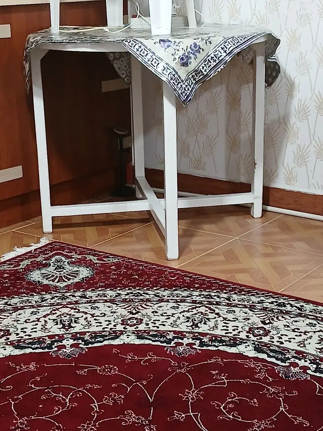 میز نهارخوری|میز و صندلی غذاخوری|رشت, حمیدیان|دیوار