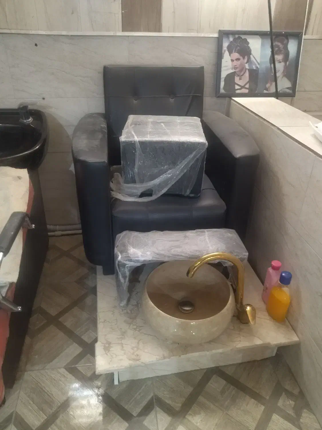 میز وصندلی|صندلی و نیمکت|زاهدان, |دیوار