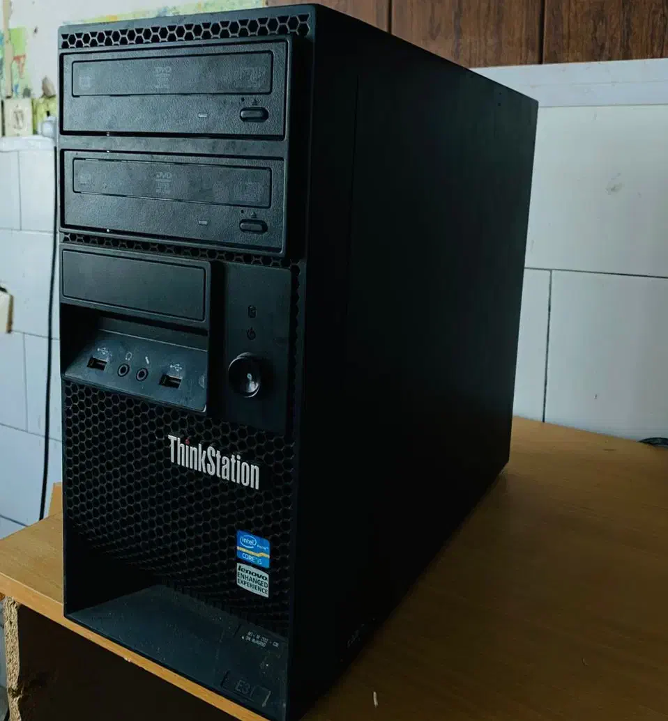 فروش تعدادی کامپیوتر استوک در حد نو|رایانه رومیزی|گله دار, |دیوار