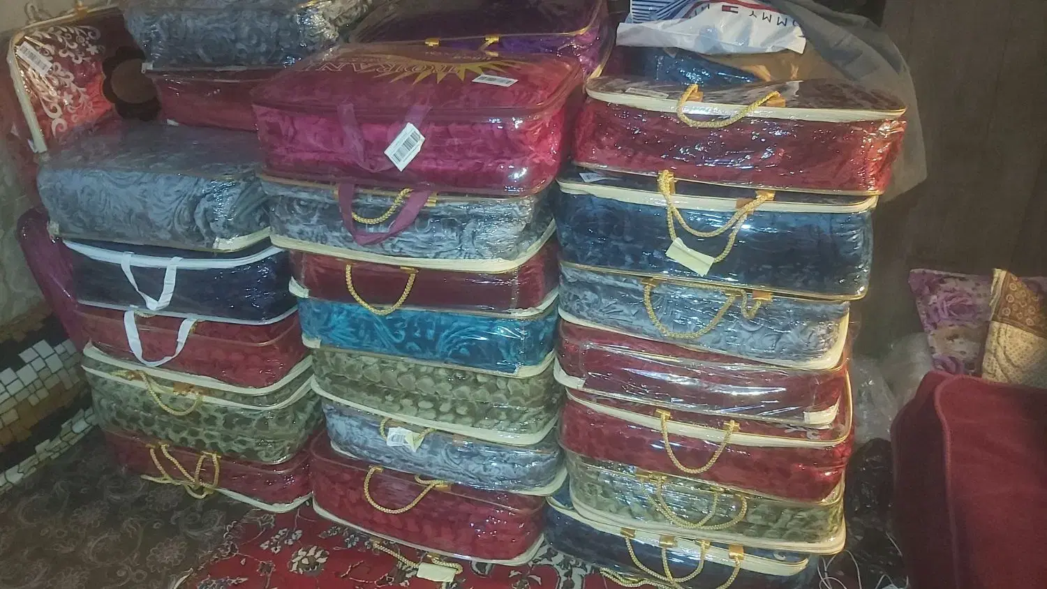 پتو|رختخواب، بالش، پتو|بندر گناوه, |دیوار