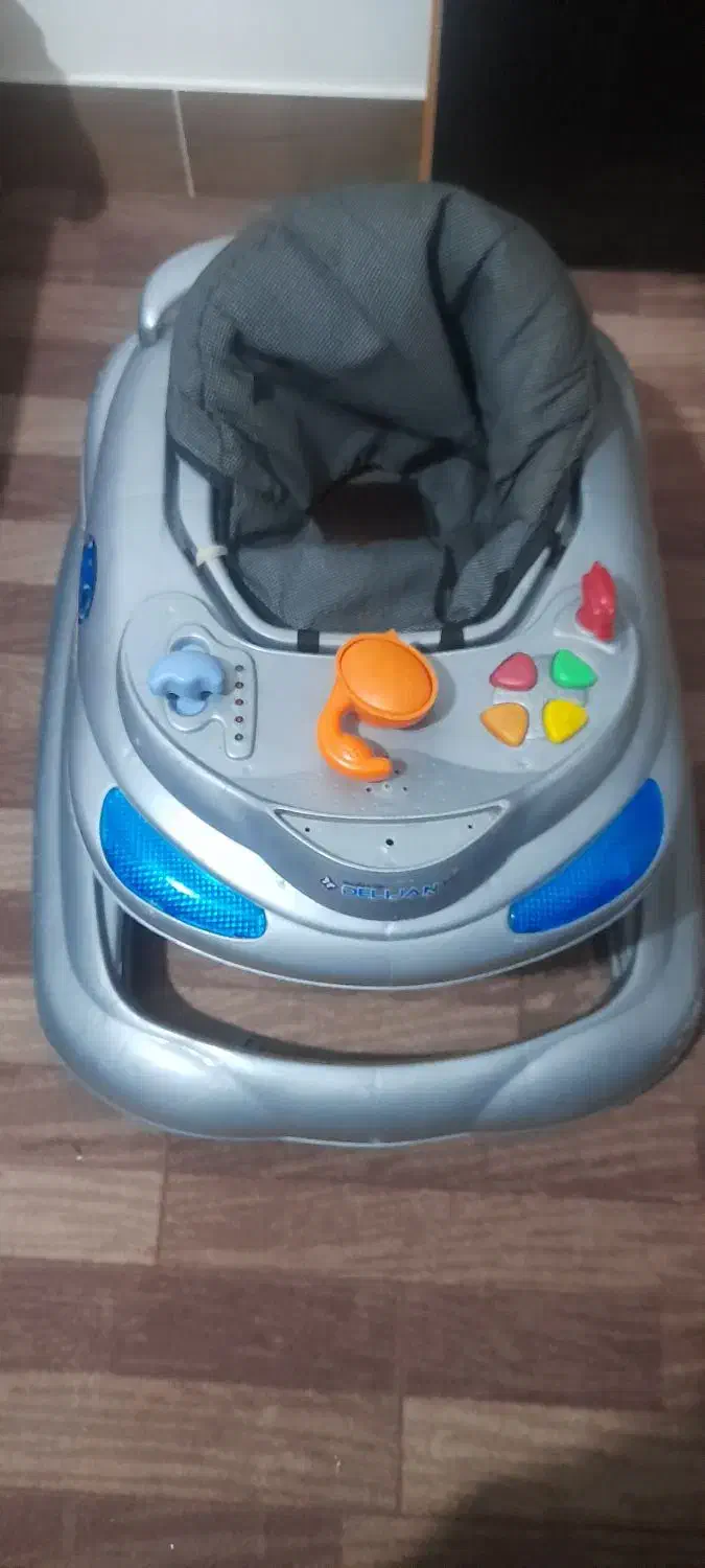 روروئک|کالسکه و لوازم جانبی|بروجرد, |دیوار