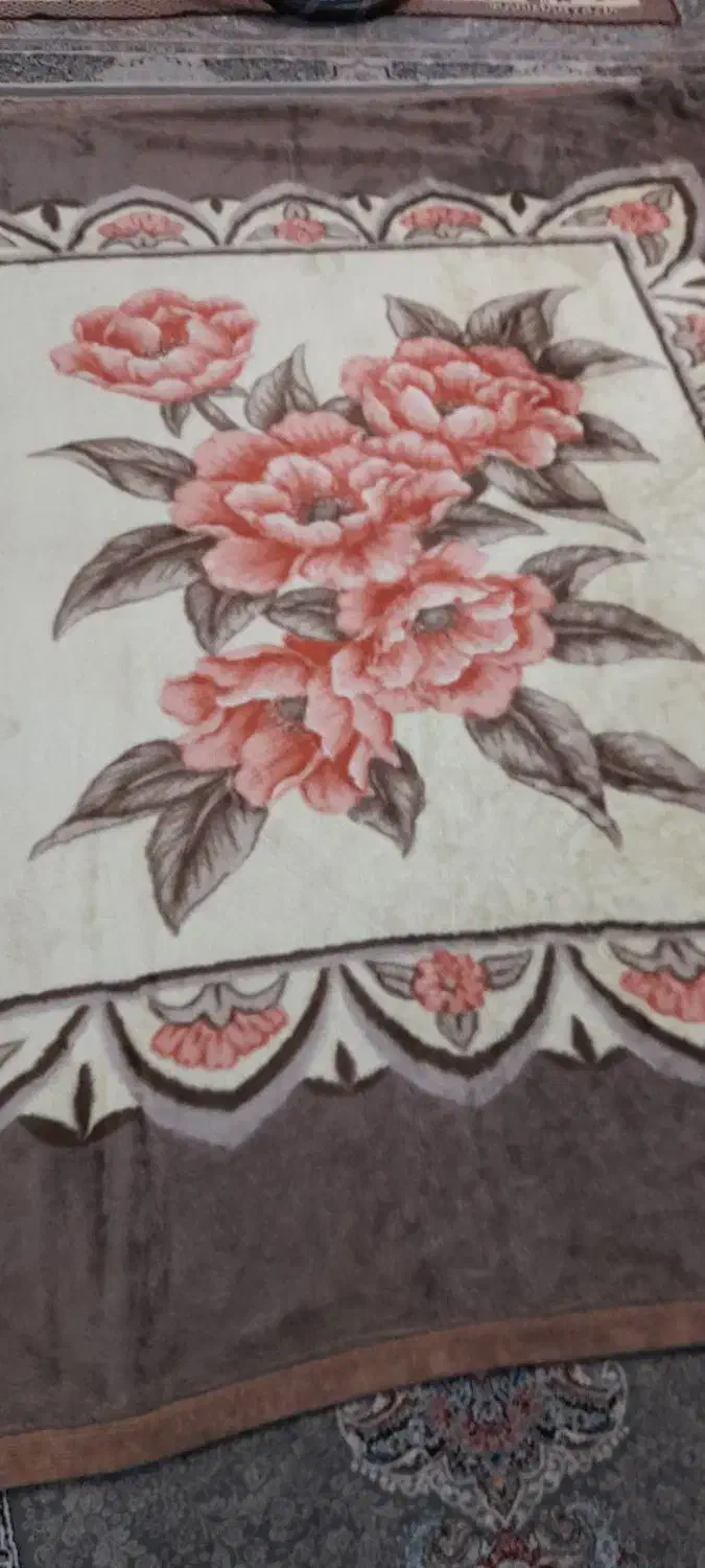 پتو دو نفره گلبافت وتک نفره قدیمی|رختخواب، بالش، پتو|ری, منصوریه منگل|دیوار