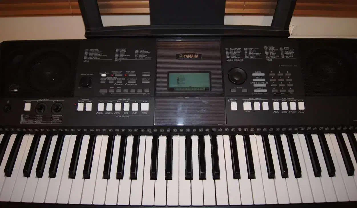 ارگ یاماها 423|پیانو، کیبورد، آکاردئون|قم, سالاریه|دیوار