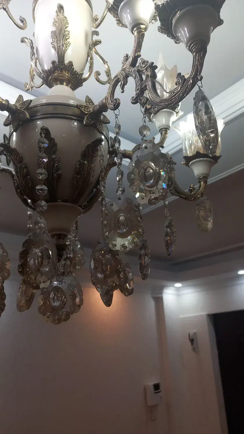 لوستر پنج شاخه برنجی|لوستر و چراغ آویز|ری, شهادت|دیوار