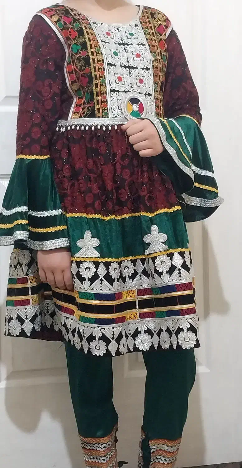 لباس عقد و مجلسی|لباس|فردوسیه, |دیوار