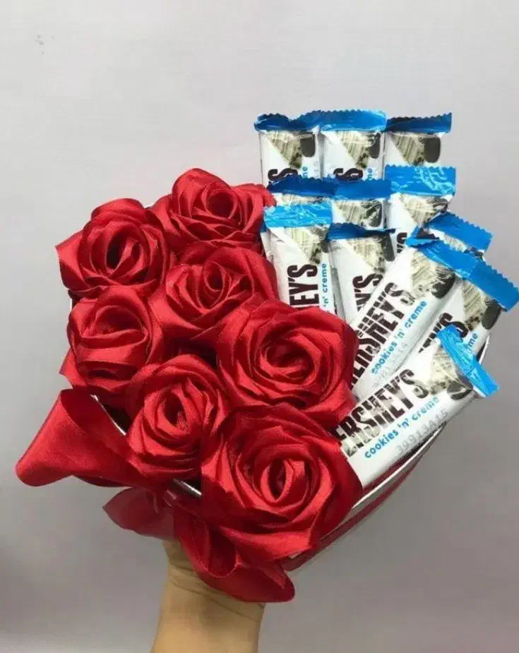 دسته گل و باکس گل یاس|گل مصنوعی|کرمان, |دیوار