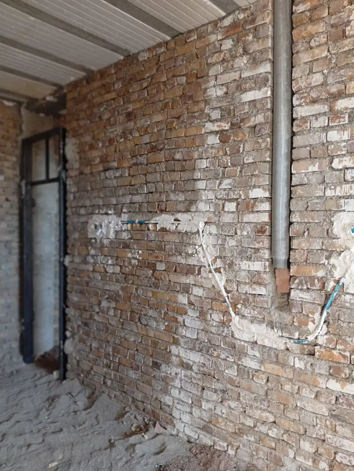 منزل نیمه کاره دوخواب شناژی|فروش خانه و ویلا|سراوان, |دیوار