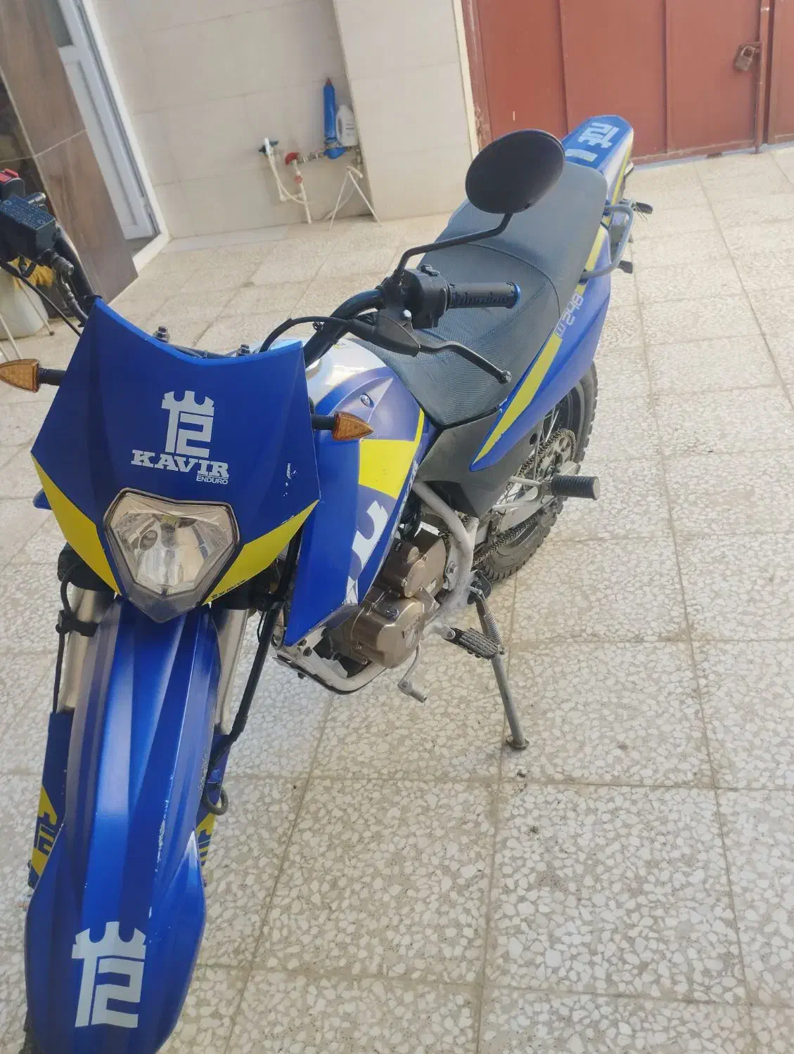 تریل t2 کویر|موتورسیکلت|دوزین, |دیوار