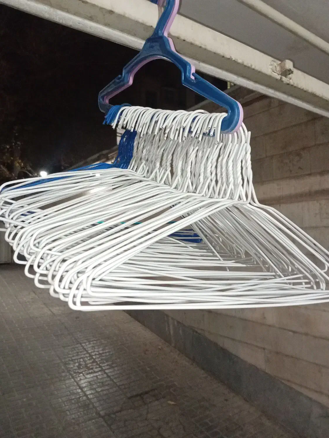 چوبکاد . چوب لباسی فلزی|بندرخت و رختآویز|تهران, تهرانپارس شرقی|دیوار