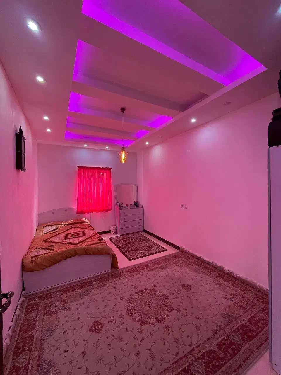 ویلا خونه باغ نما کلاسیک مبله مناسب زندگی دائم|فروش خانه و ویلا|امامزاده عبدالله, |دیوار