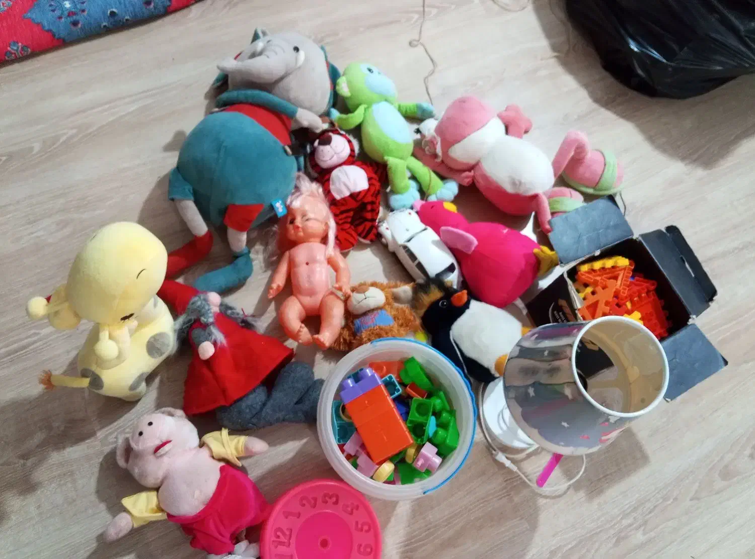 عروسک و اسباب بازی و....|اسباببازی|گلپایگان, |دیوار