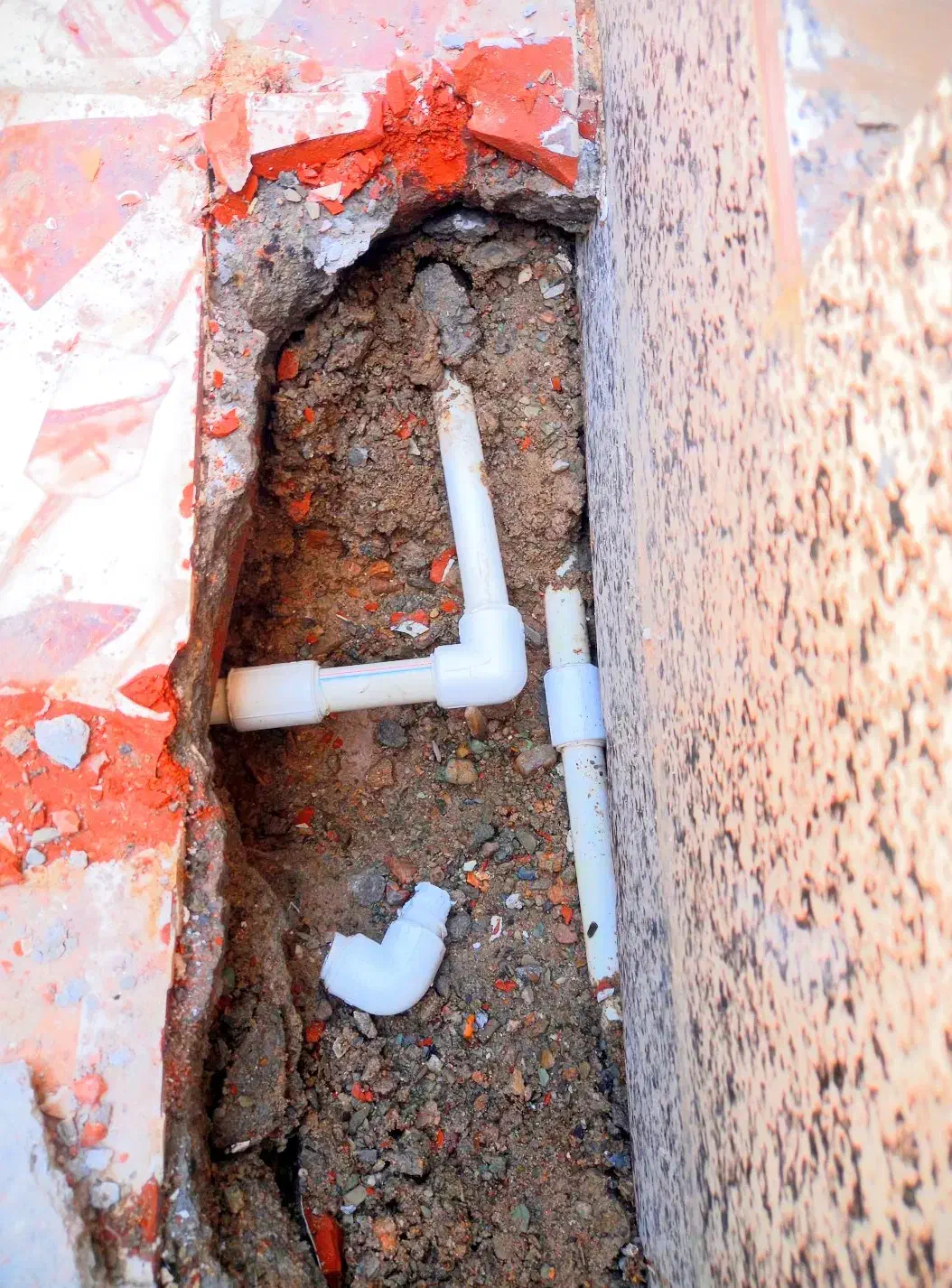 لوله کشی آب فاضلاب نشتی گیری با دستگاه نقطه زن لکه|خدمات پیشه و مهارت|زاهدان, |دیوار