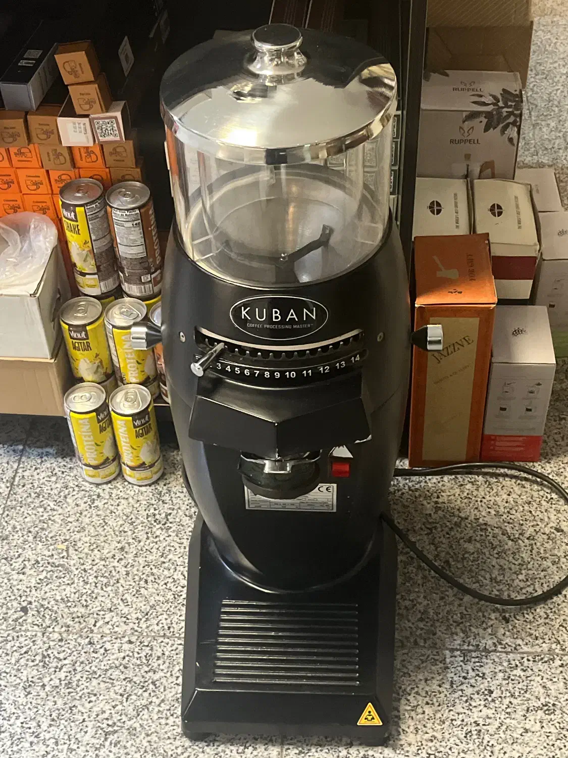 اسیاب صنعتی کوبان|کافی‌شاپ و رستوران|تهران, فلسطین (میدان انقلاب)|دیوار