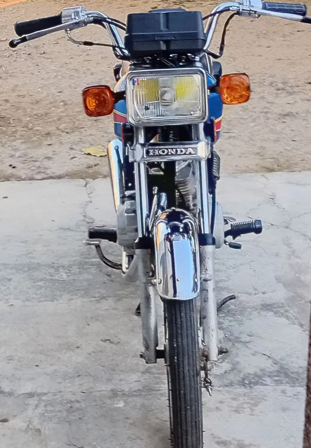 هوندا۱۲۵|موتورسیکلت|آستانه اشرفیه, |دیوار