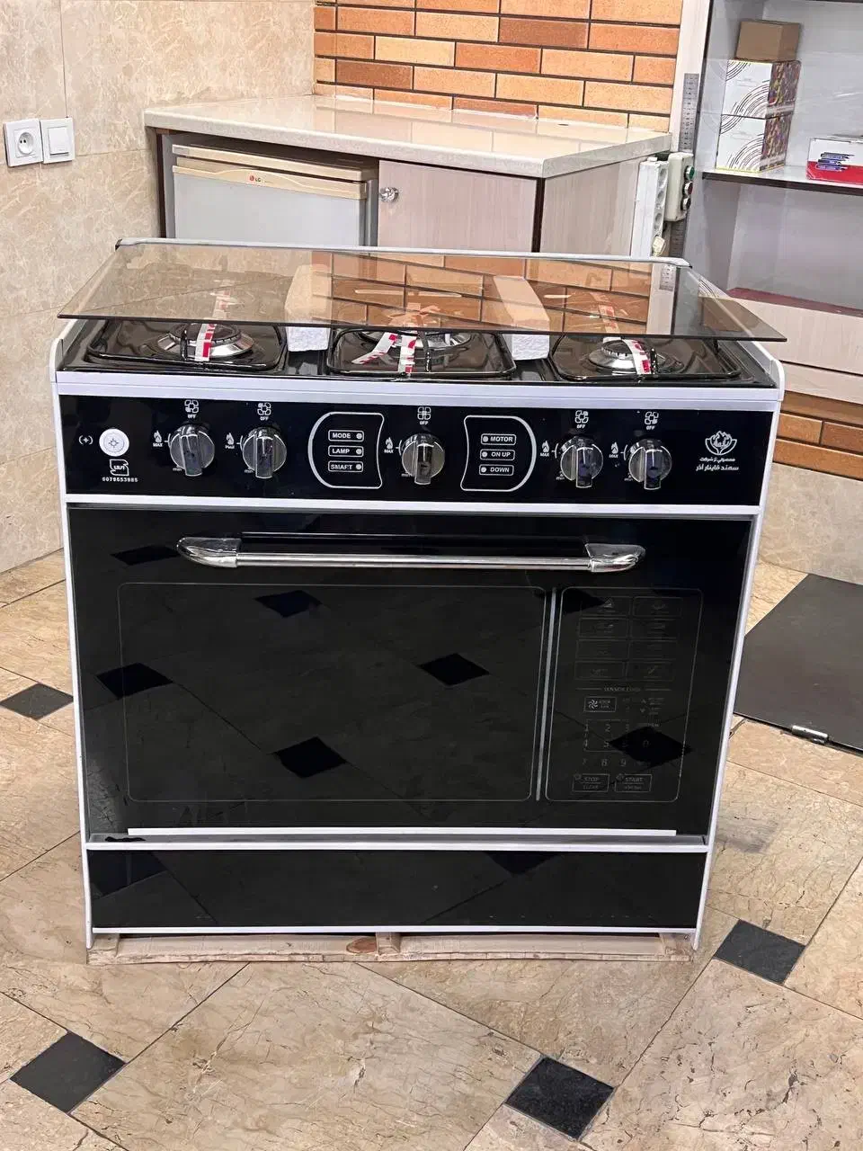 طرح فر /اجاق گاز 4 شعله / گارانتیدار / قاینار اذر|اجاق گاز و لوازم برقی پخت‌وپز|تهران, فلسطین (میدان انقلاب)|دیوار