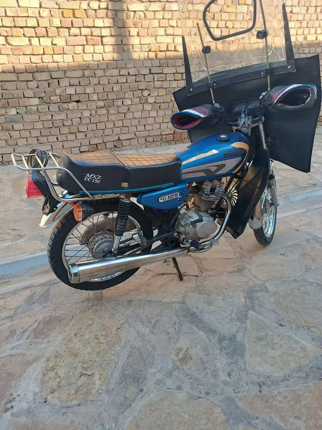 هندا۱۲۵پلاک ملی|موتورسیکلت|اسفرورین, |دیوار