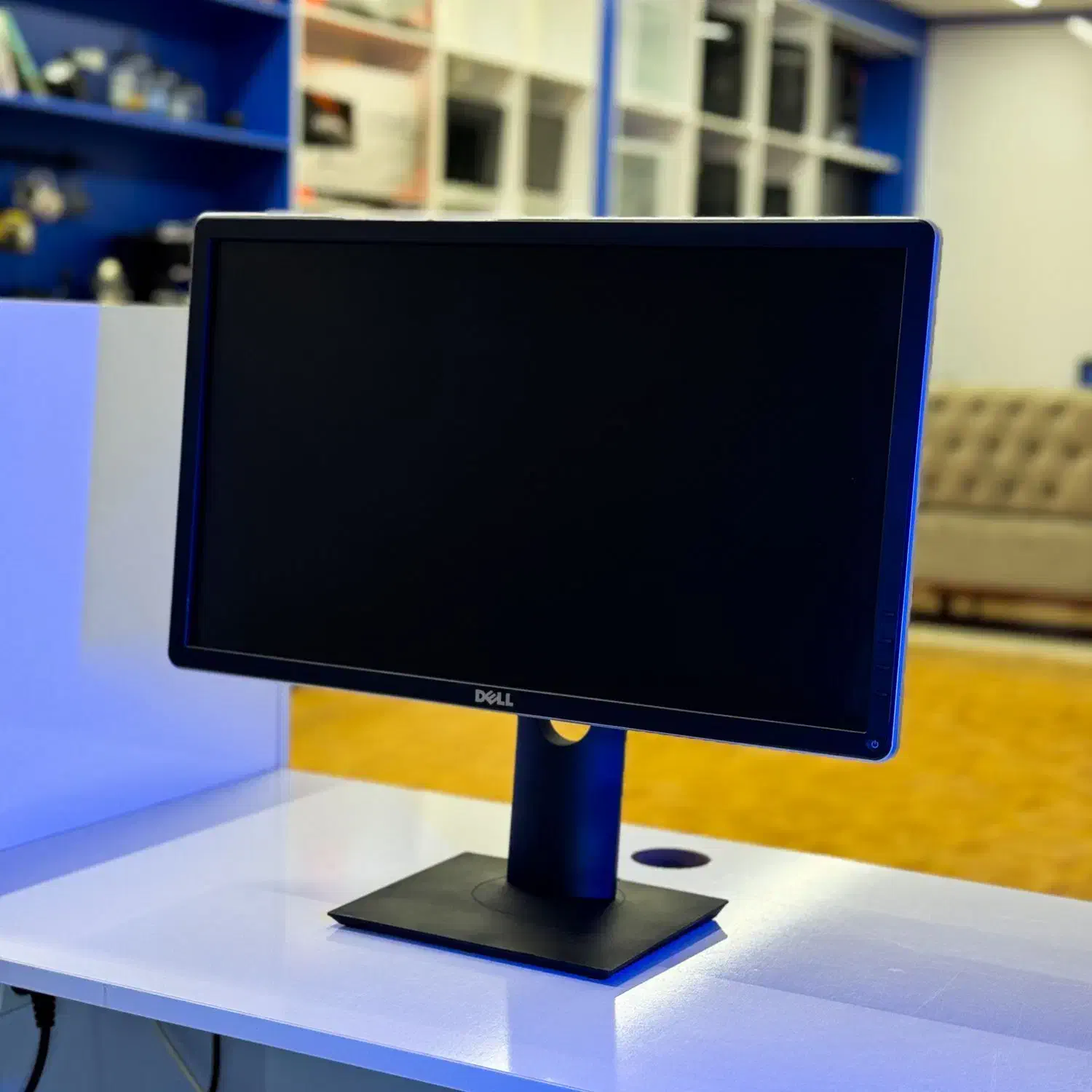 مانیتور dell p 2214 ips|قطعات و لوازم جانبی رایانه|قم, بنیاد|دیوار