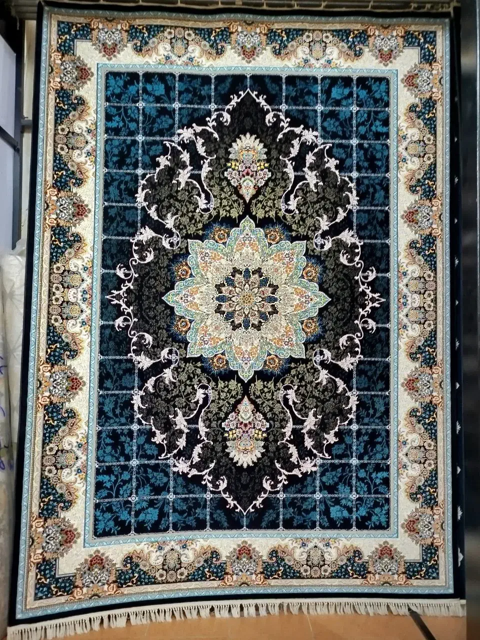 فرش هیوا سرمه ای|فرش|یاسوج, |دیوار