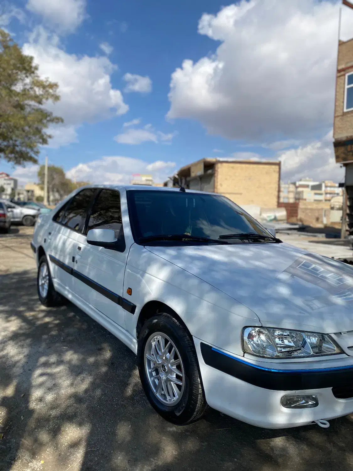 پژو پارس مدل۱۳۹۰ خوش رخ ۴تیکه رنگ شاسی ها پلمپ|خودرو سواری و وانت|اهر, |دیوار