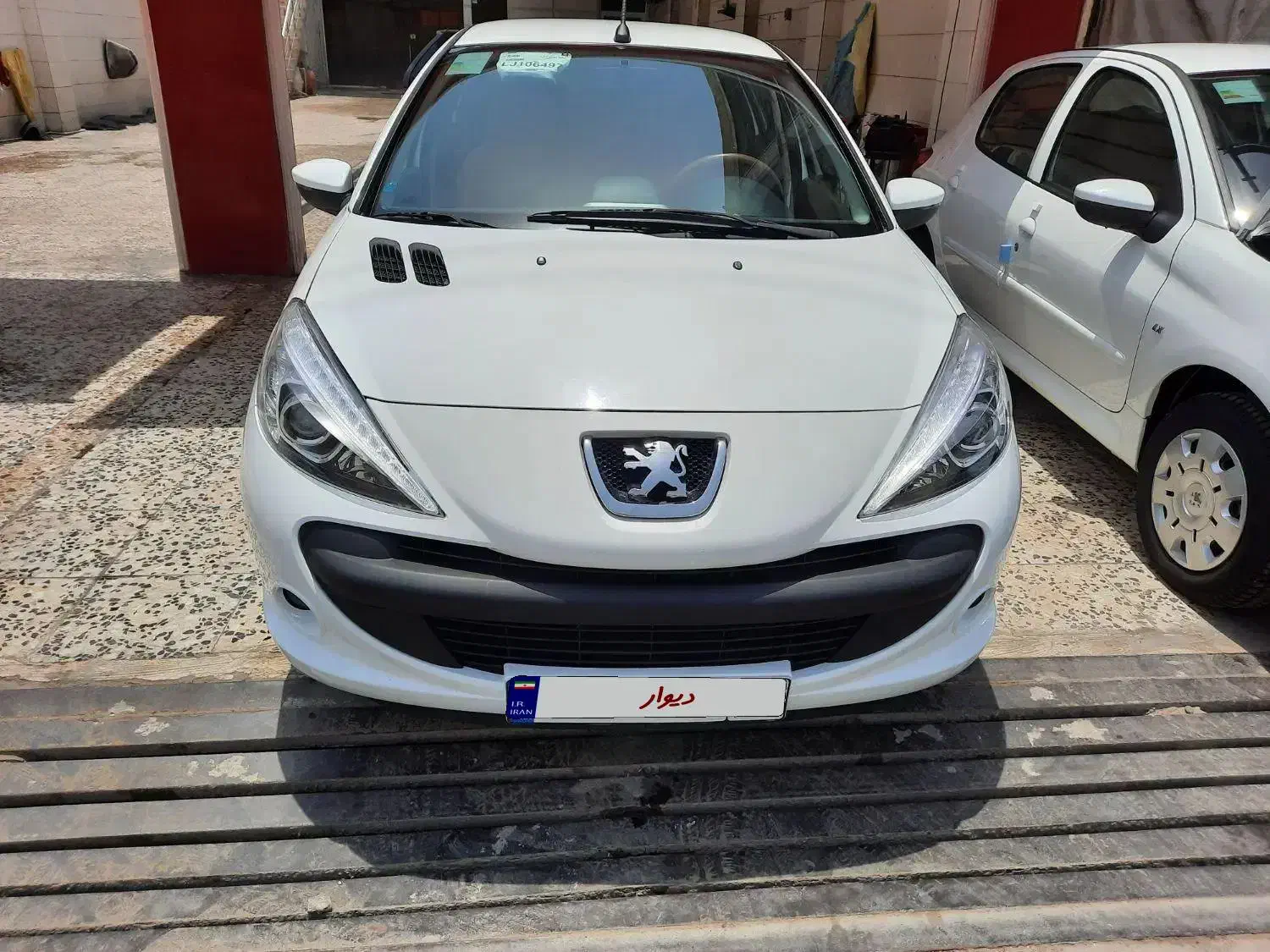 پژو ۲۰۷ پاناروما دنده ای مدل ۱۴۰۴ ( ارتقاء یافته )|خودرو سواری و وانت|بندرعباس, |دیوار