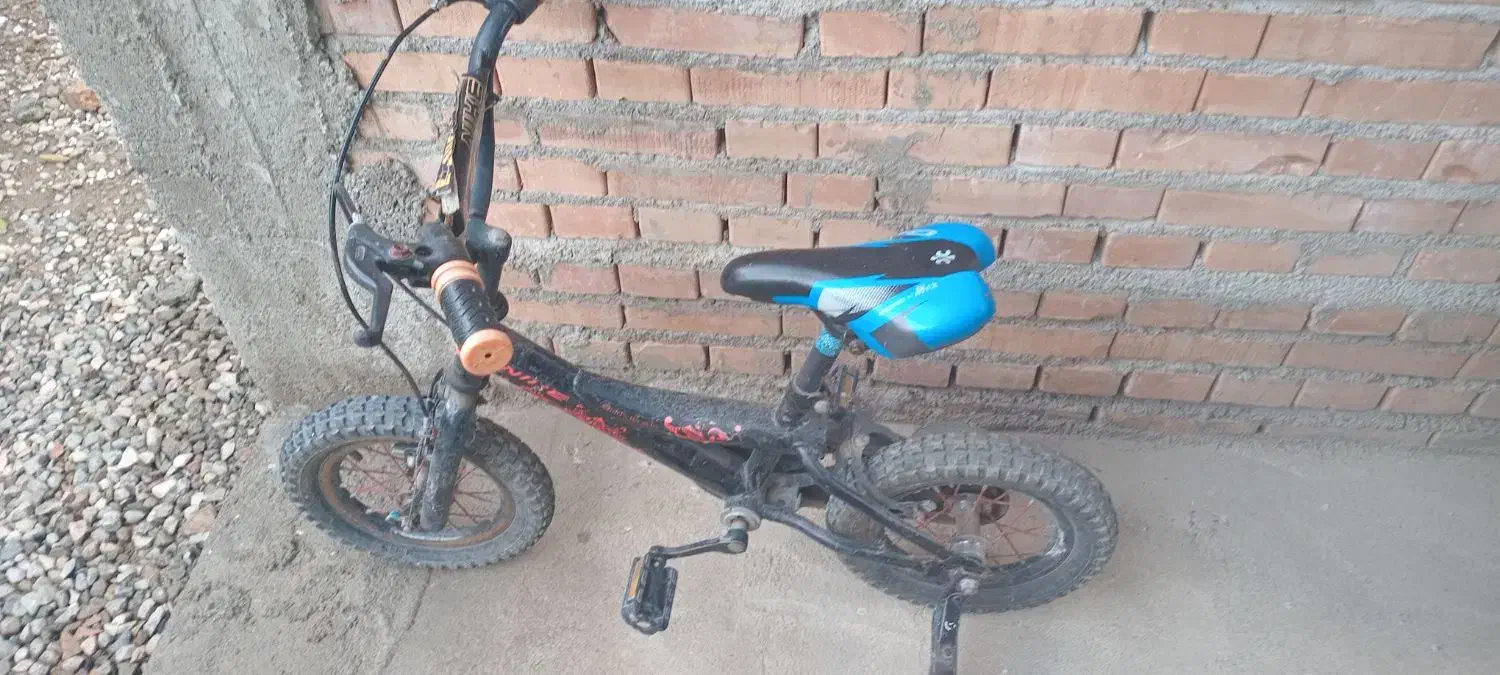 دوچرخه ۱۶|دوچرخه، اسکیت، اسکوتر|گنبد کاووس, |دیوار