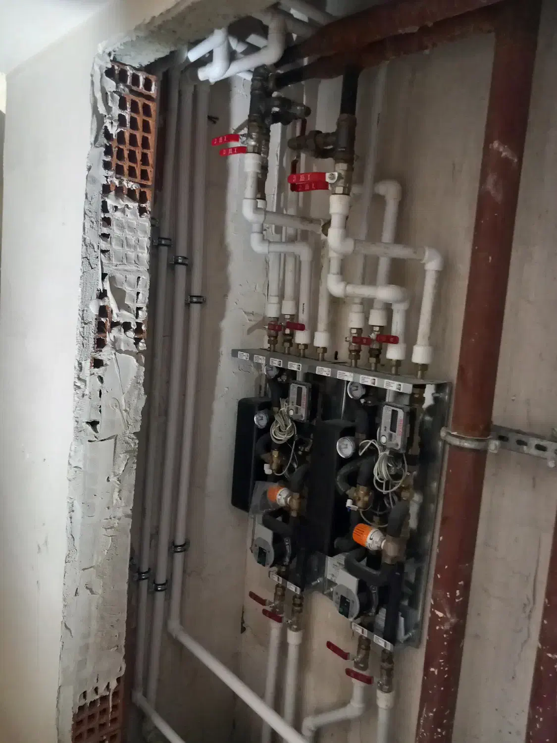 لوله کشی|خدمات پیشه و مهارت|بناب, |دیوار