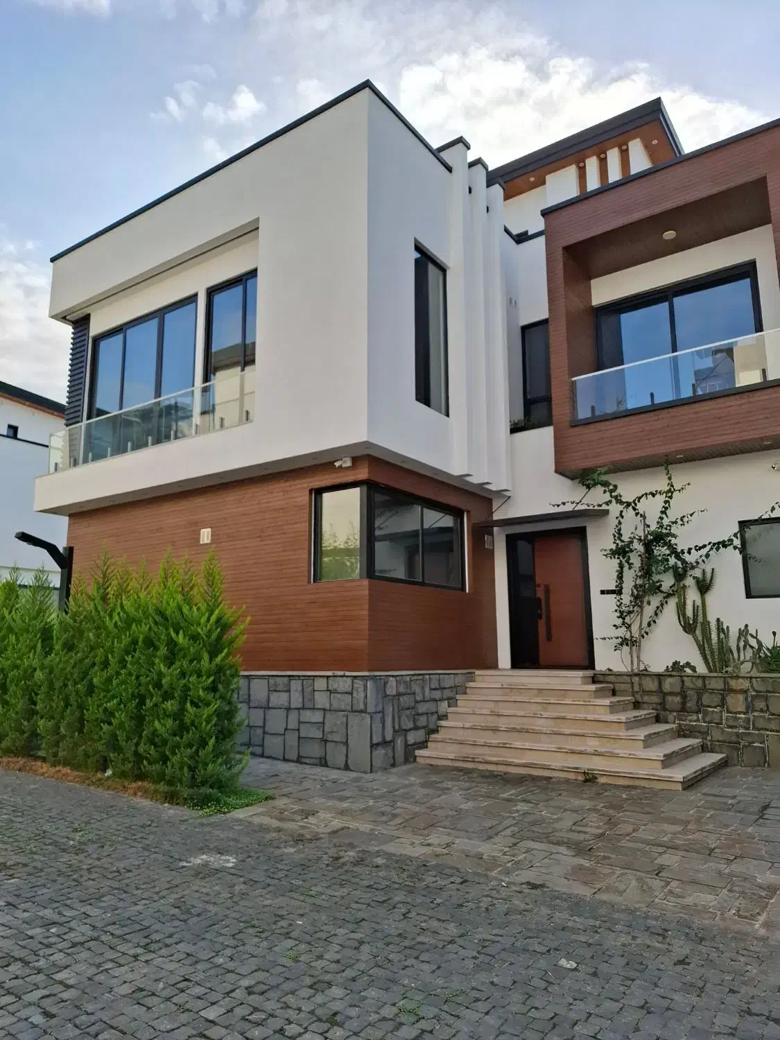 نقاشی رنگ آمیزی *منصفترازهمه جا *|خدمات پیشه و مهارت|نوشهر, |دیوار