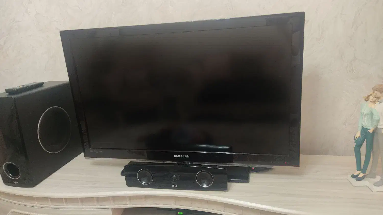 تلویزیون سامسونگ ۴۲ اینچ|تلویزیون و پروژکتور|الوند, |دیوار