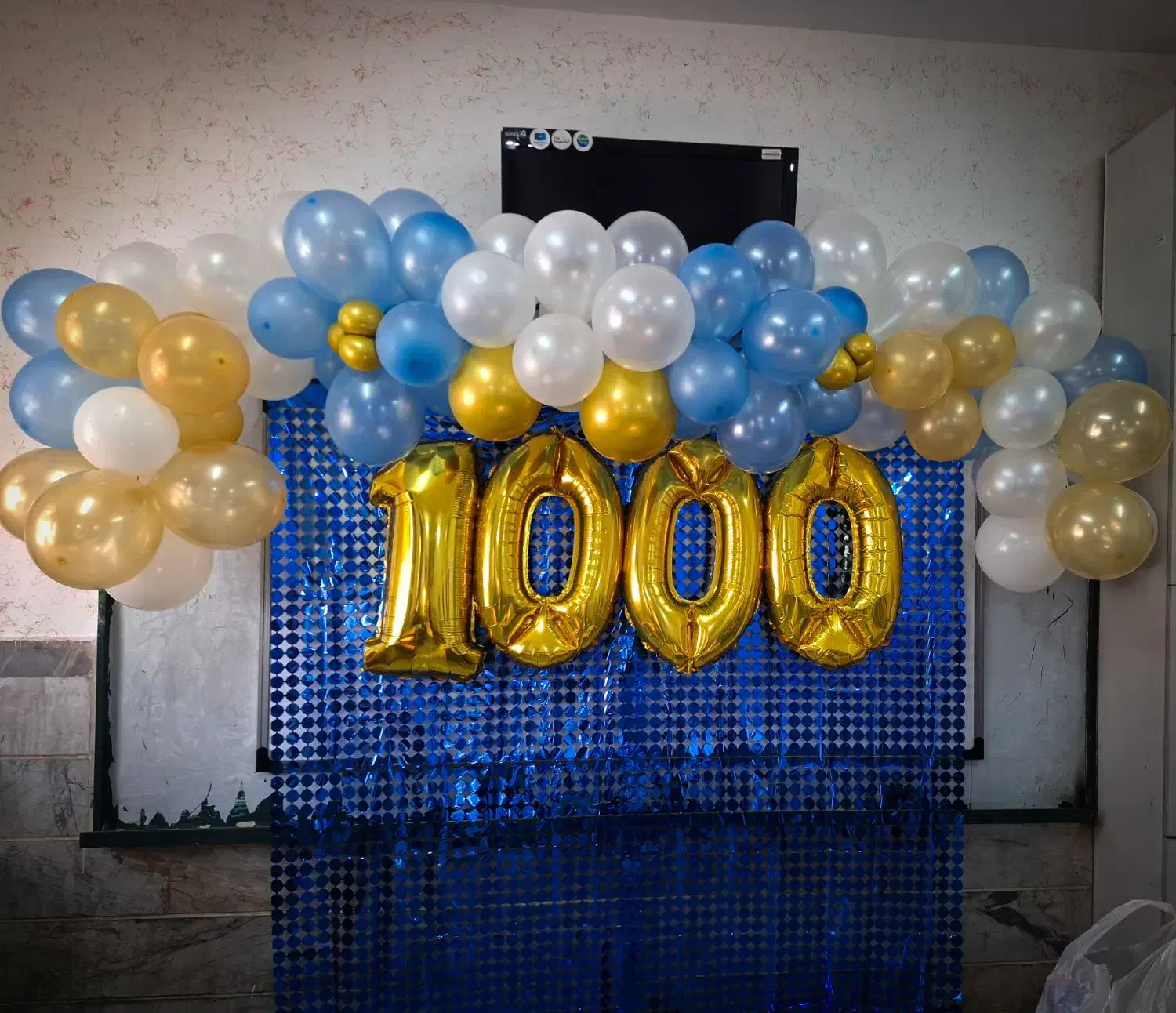 ریسه بادکنک|ریسه و چراغ تزئینی|تهران, سازمان برنامه جنوبی|دیوار