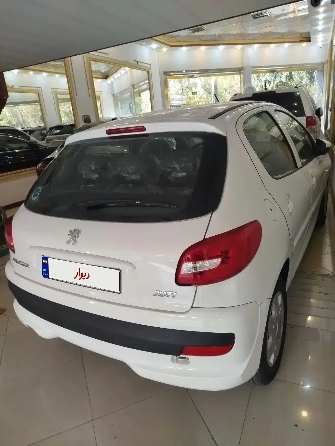 207سقف فلز هیدرولیک|خودرو سواری و وانت|قم, بکایی|دیوار