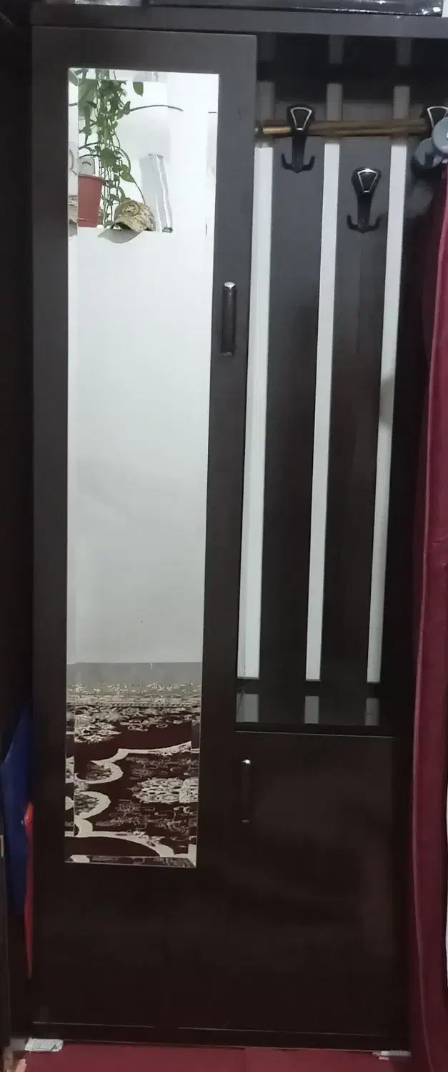 فروش دو وسیله ساعت ایستاده وجا کفشی در حد نو|جاکفشی، کمد، دراور|بیستون, |دیوار