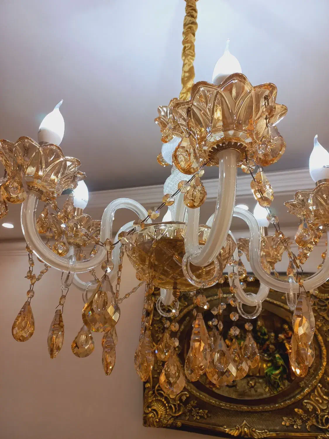 لوستر ۶ شاخه سالم نو همراه لامپ کم مصرف همراه شید|لوستر و چراغ آویز|ورامین, شهرک ولیعصر|دیوار