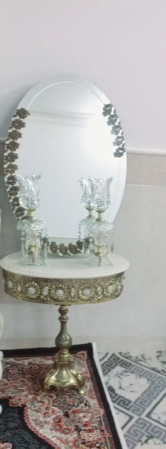 فروش آینه وشمعدان برنز شیک وزیبا|صنایع دستی و سایر لوازم تزئینی|قم, شاه ابراهیم|دیوار