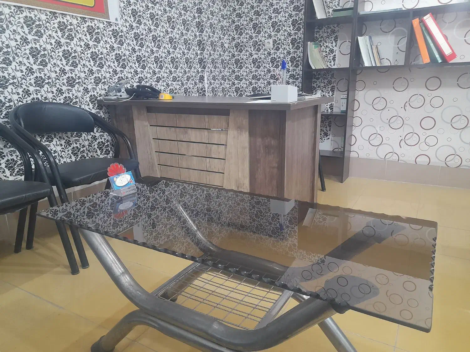 میز صندلی|مبلمان اداری|شهرکرد, |دیوار